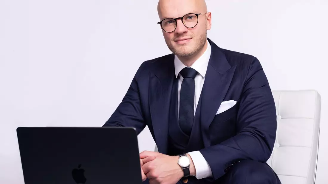 Mit System zum Prädikat: Warum die Jura Masterclass eine wichtige Lücke schließt - Bild: presseportal.de