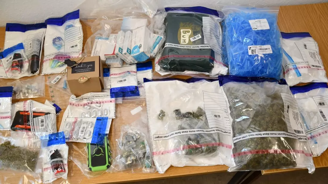 POL-STD: Stade: Bandenmäßiger Handel mit Betäubungsmitteln - Polizei durchsuchte sieben Objekte - Bild: presseportal.de