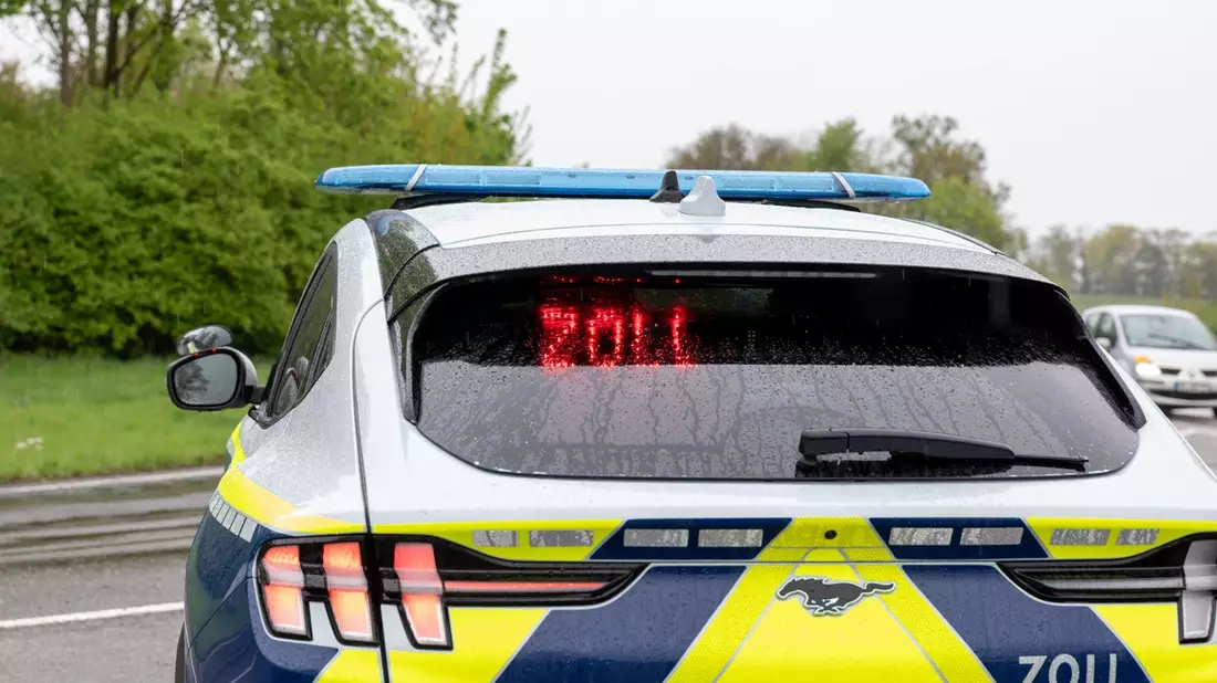 HZA-AC: Gemeinsame Kontrollaktion von Zoll und Polizei in Stolberg - Bild: presseportal.de