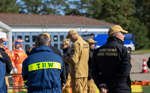 THW LVBEBBST: THW übt gemeinsam mit polnischer Feuerwehr CBRN-Einsatzszenarien - Foto: presseportal.de