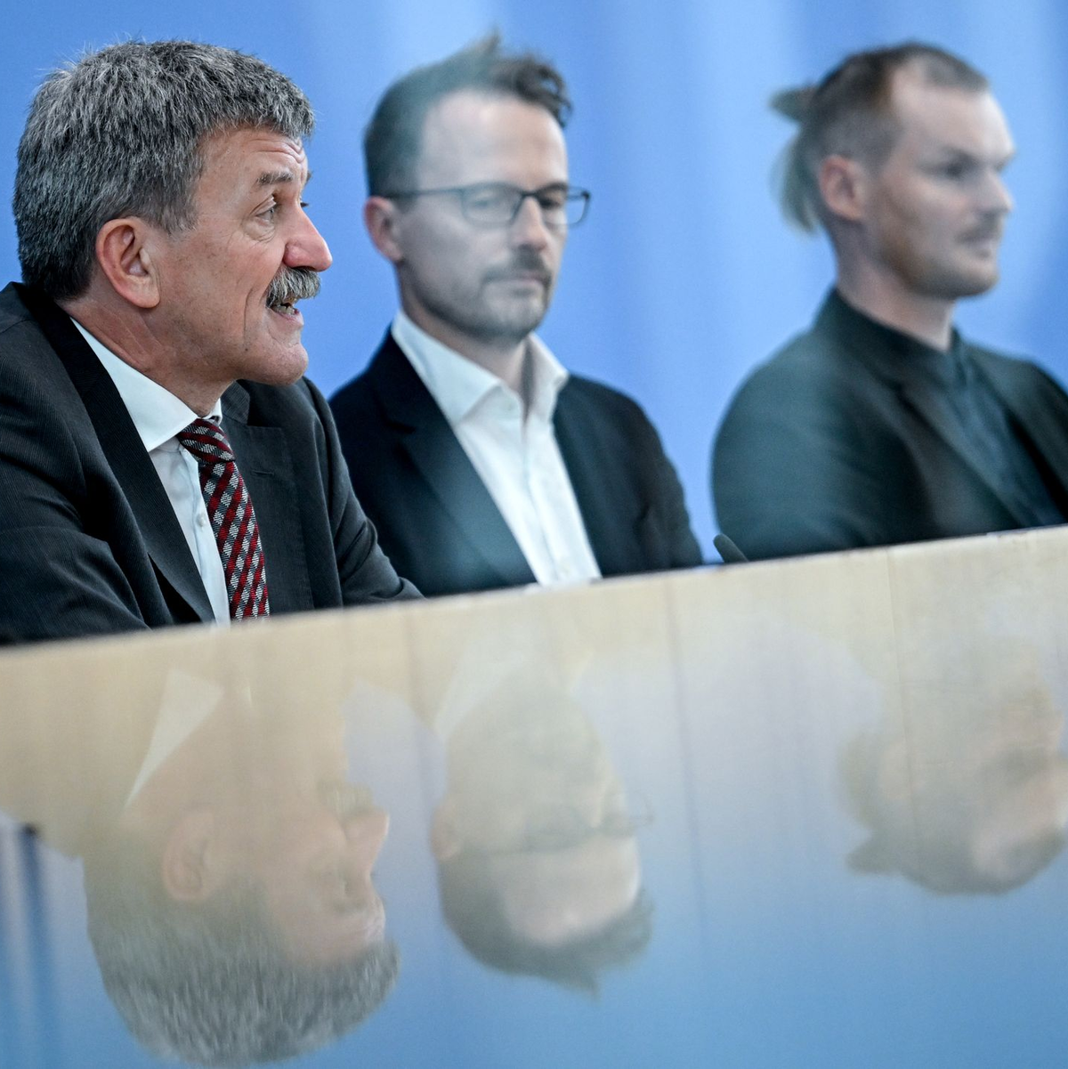 Experten sehen bisher keinen dringenden Korrekturbedarf bei der Cannabis-Legalisierung. - Foto: Britta Pedersen/dpa