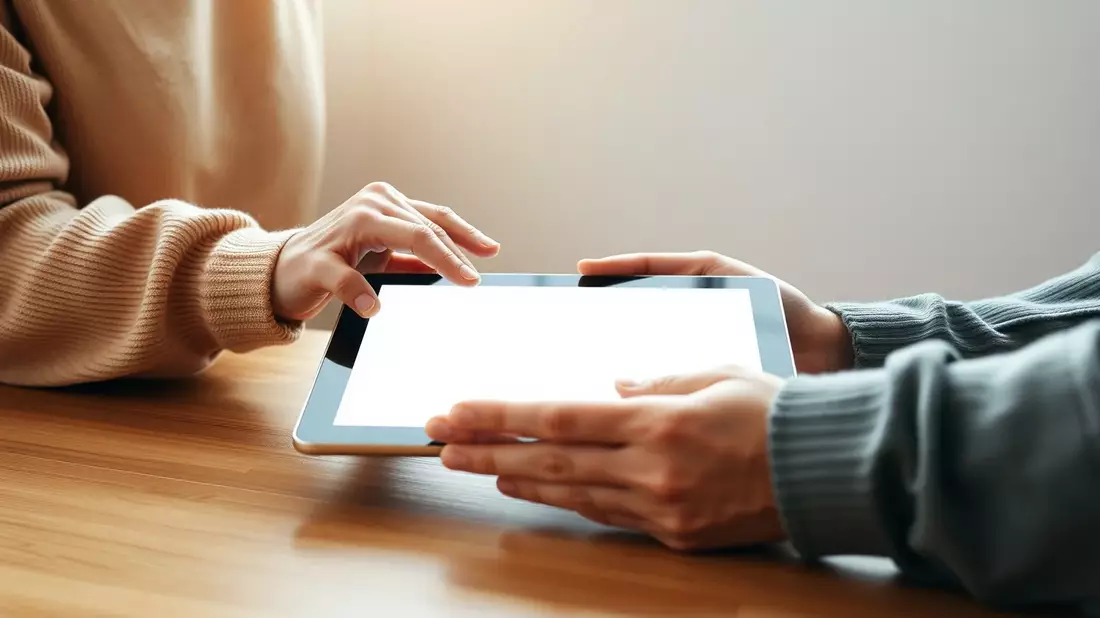 Digital-Training: Senioren lernen von Jugendlichen - Bild: über boerse-global.de