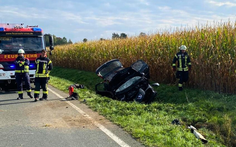FW Ense: Zwei Verletzte bei Verkehrsunfall - Foto: presseportal.de