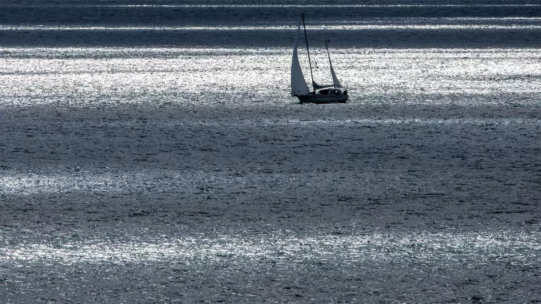 Die Ostsee erhitzt sich fast dreimal so schnell im Vergleich zum globalen Durchschnitt. (Symbolbild) - Bild: Jens Büttner/dpa