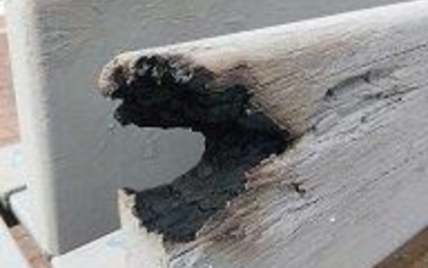 BPOL NRW: Vandalismus am DB Haltepunkt Gruiten - Bundespolizei ermittelt - Foto: presseportal.de