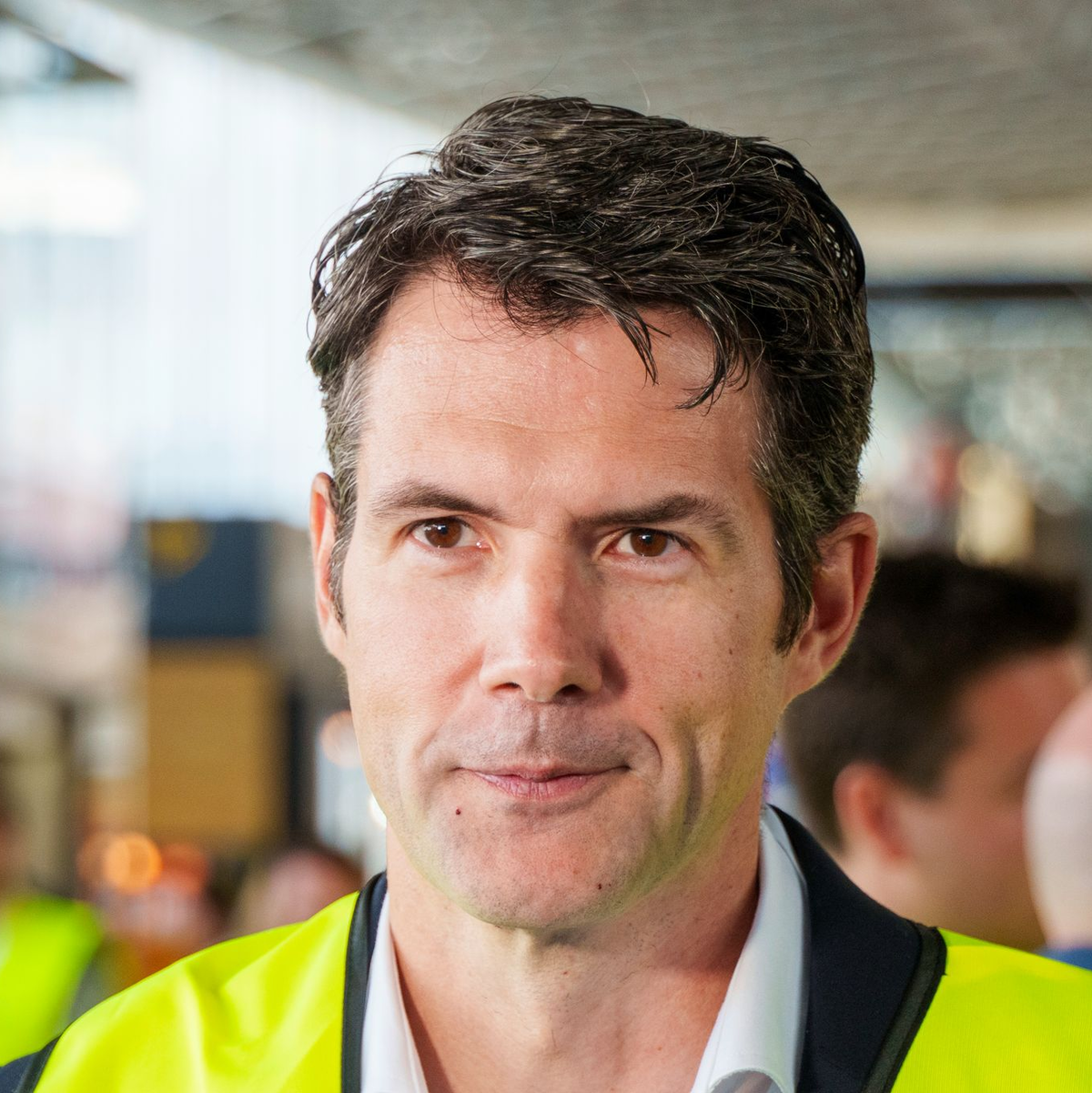 VC-Präsident Andreas Pinheiro sieht ein starkes Signal der Geschlossenheit nach der Urabstimmung der Lufthansa-Piloten.  - Foto: Andreas Arnold/dpa