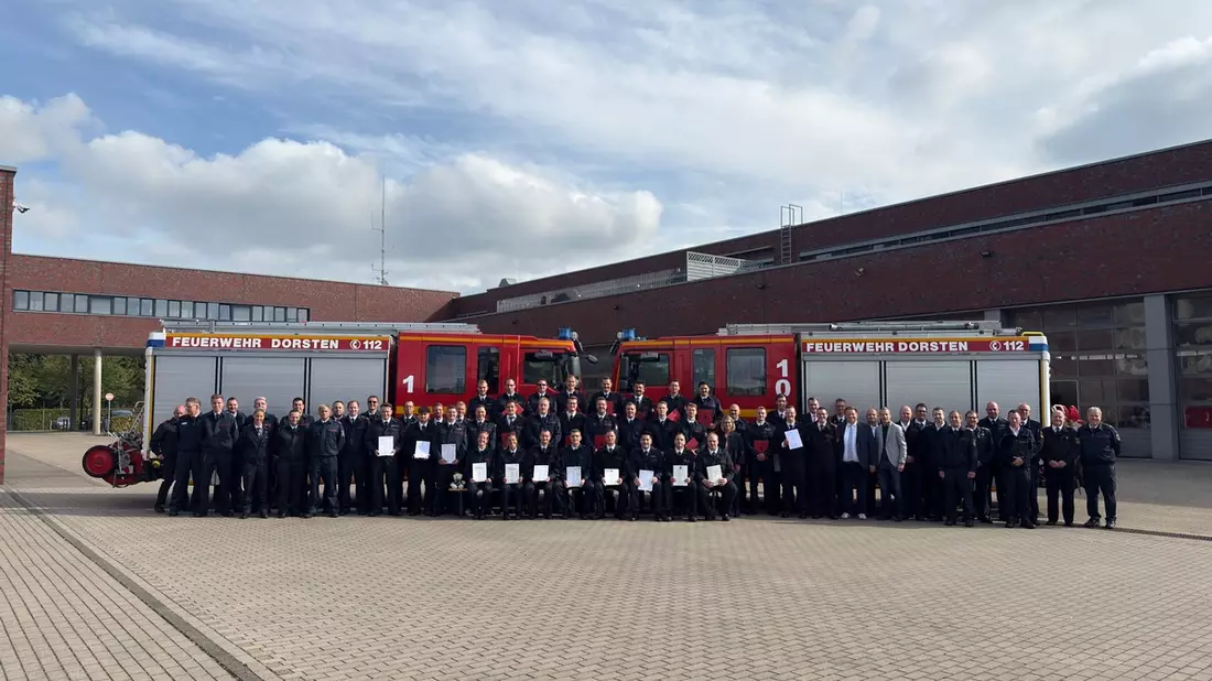 FW-Dorsten: Neue Brandmeister verstärken die Feuerwehr Dorsten - Bild: presseportal.de