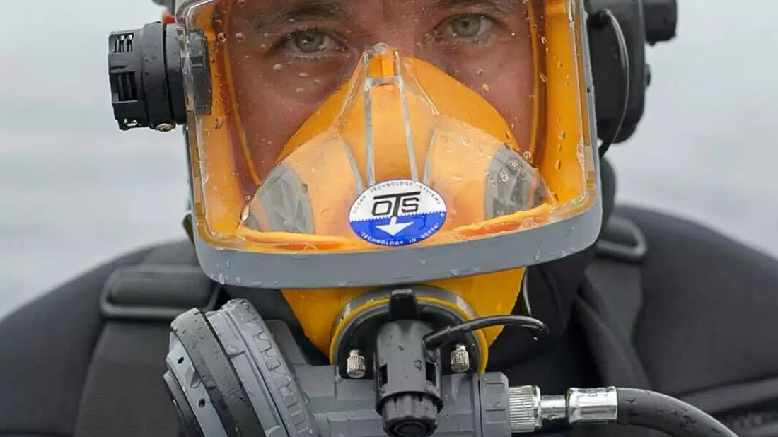 Der Meeresbiologe Mauricio Hoyos wurde 40 Meter unter Wasser von einem vier Meter langen Hai angegriffen.  - Bild: Mauricio Hoyos/For The Oceans Foundation/dpa