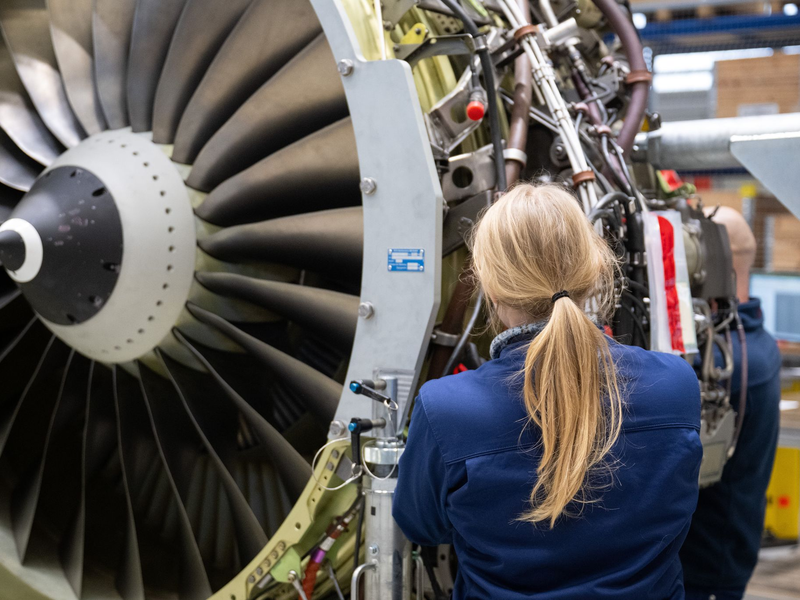 Drei von vier Frauen in Deutschland sind erwerbstätig. (Symbolbild)  - Foto: Sebastian Gollnow/dpa