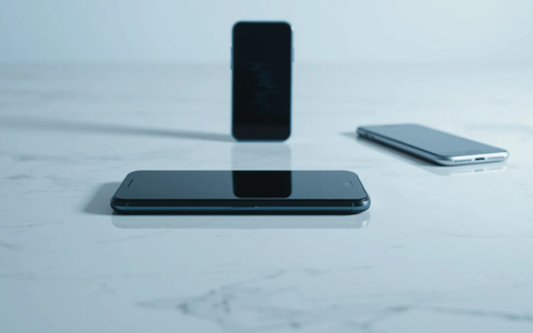 WhatsApp kämpft mit schweren Bugs und Sicherheitslücken - Foto: über boerse-global.de