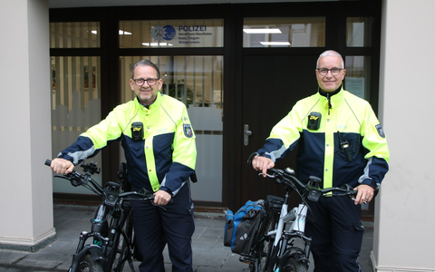 POL-SI: Fünf Monate im neuen Zuhause: Bezirksdienst in Geisweid freut sich über schöne Räumlichkeiten - #polsiwi - Foto: presseportal.de