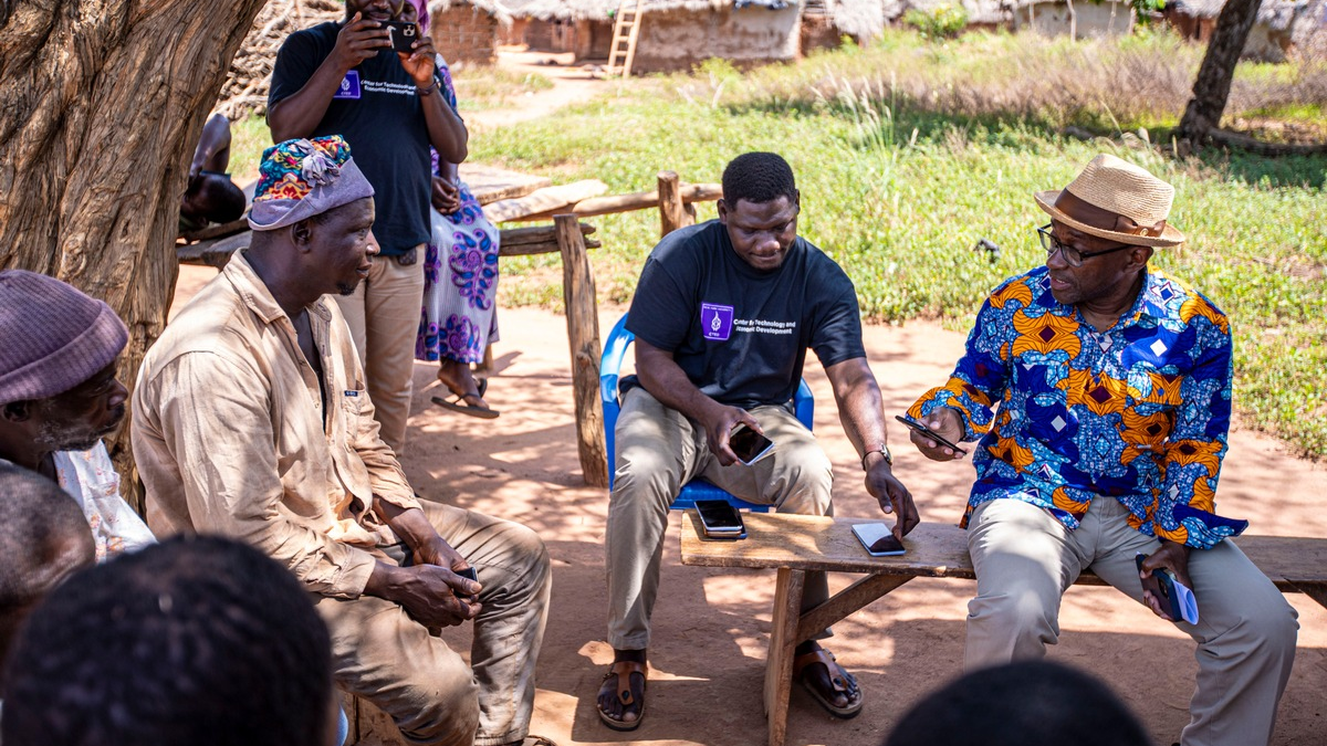 EBS und NYU starten Forschungszentrum - Blockchain stärkt 50.000 Bauern in Afrika - Foto: presseportal.de