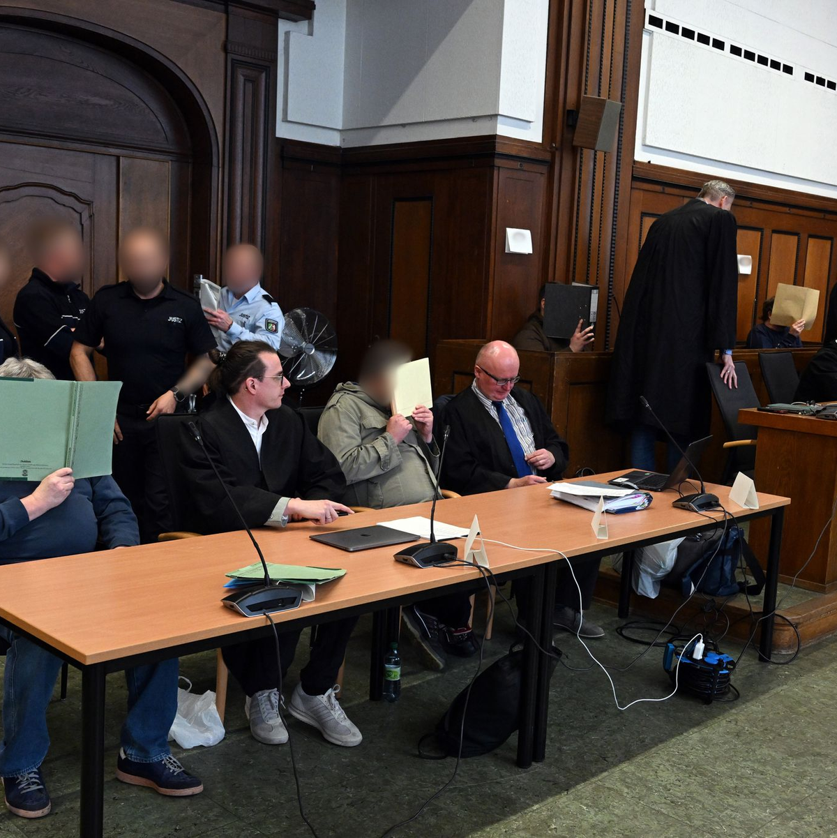 Die Plattform hatte den Namen «Alice in Wonderland». - Foto: Federico Gambarini/dpa