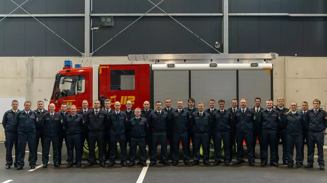 FW-MK: 23 neue Brandmeister für die Feuerwehren im Märkischen Kreis - Bild: presseportal.de