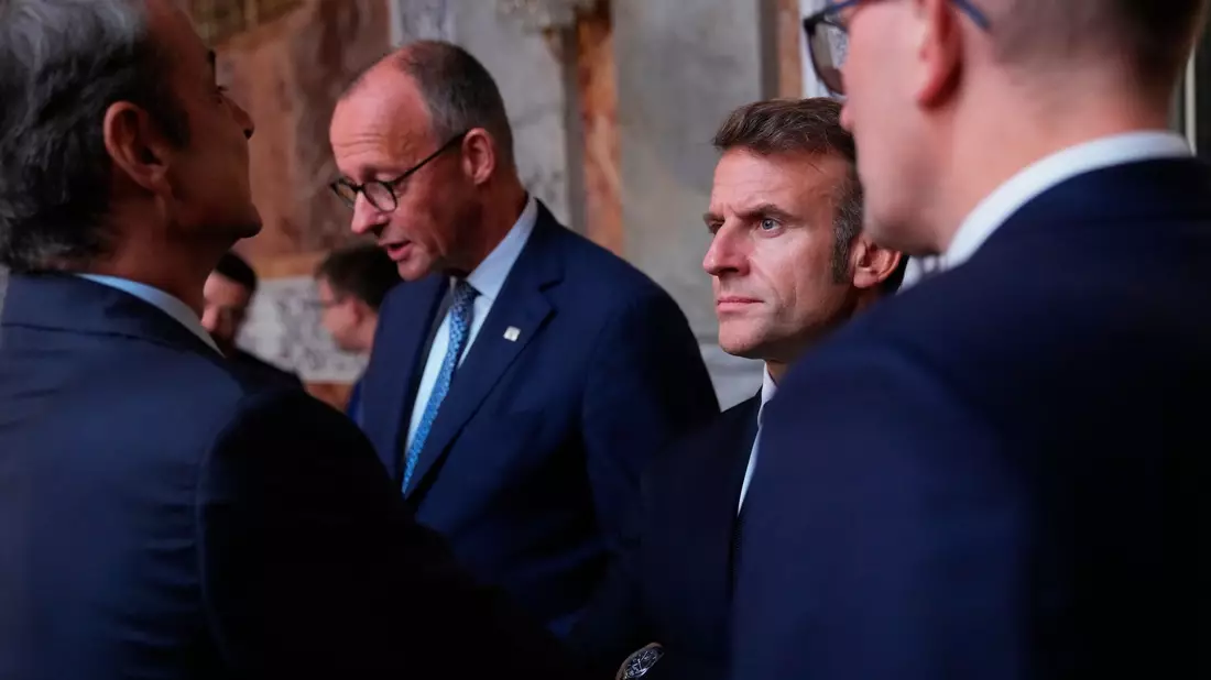 Sieht die Aufrüstung nicht als einziges wichtiges Gesprächsthema: Bundeskanzler Friedrich Merz. - Bild: Ida Marie Odgaard/Ritzau Scanpix Foto/AP/dpa