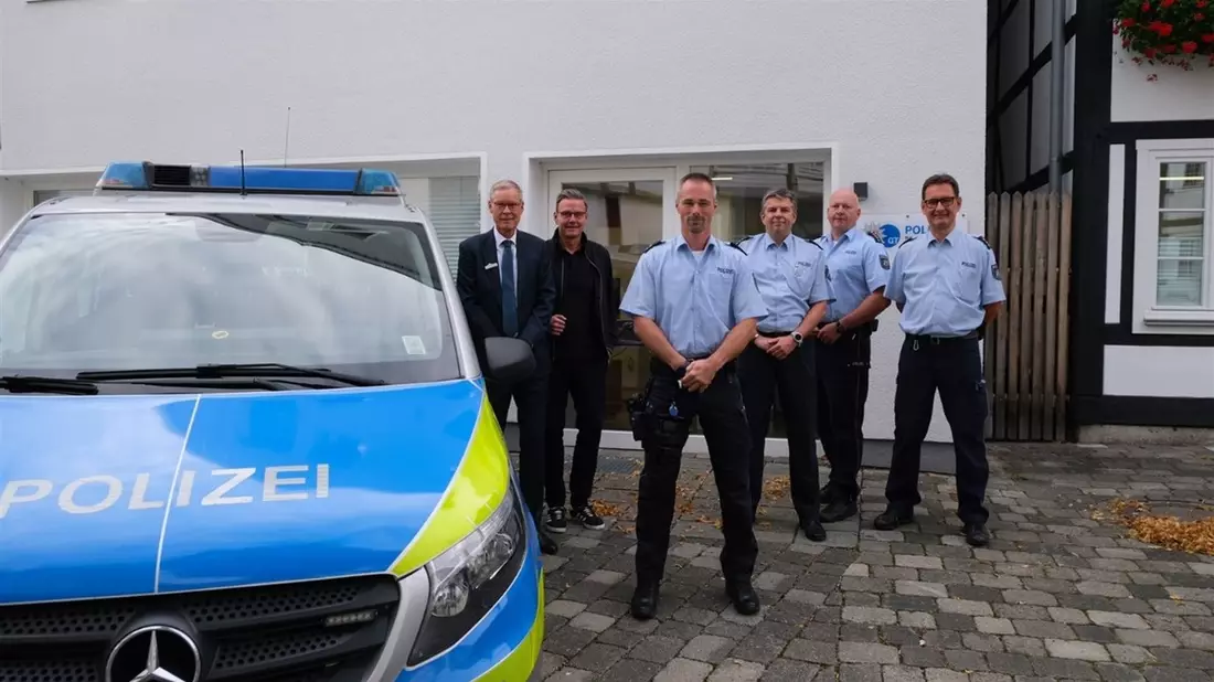 POL-GT: Kader des Bezirksdienstes Rietberg neu aufgestellt - Bild: presseportal.de