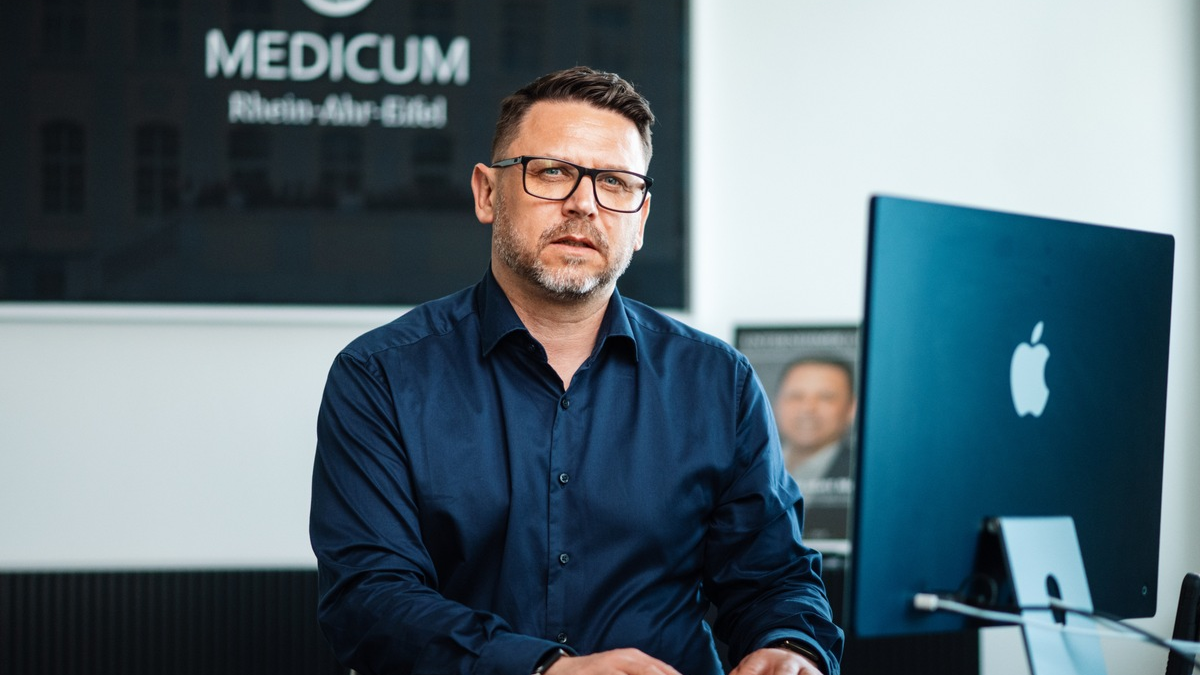 Stoßwellentherapie statt Skalpell: Neue Wege bei Gelenkschmerzen - Foto: presseportal.de