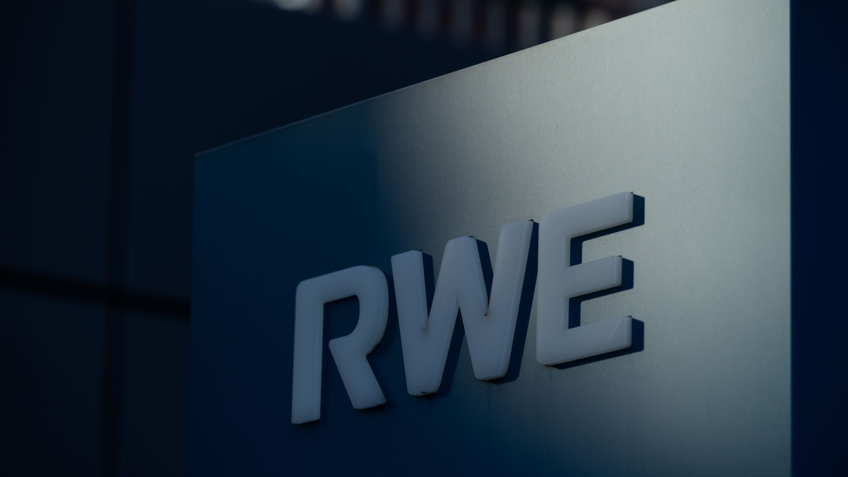 RWE hatte 2022 eine Absichtserklärung unterzeichnet. Vorgesehen war, ab 2027 300.000 Tonnen grünes Ammoniak aus Namibia zu beziehen. (Archivbild) - Foto: Rolf Vennenbernd/dpa