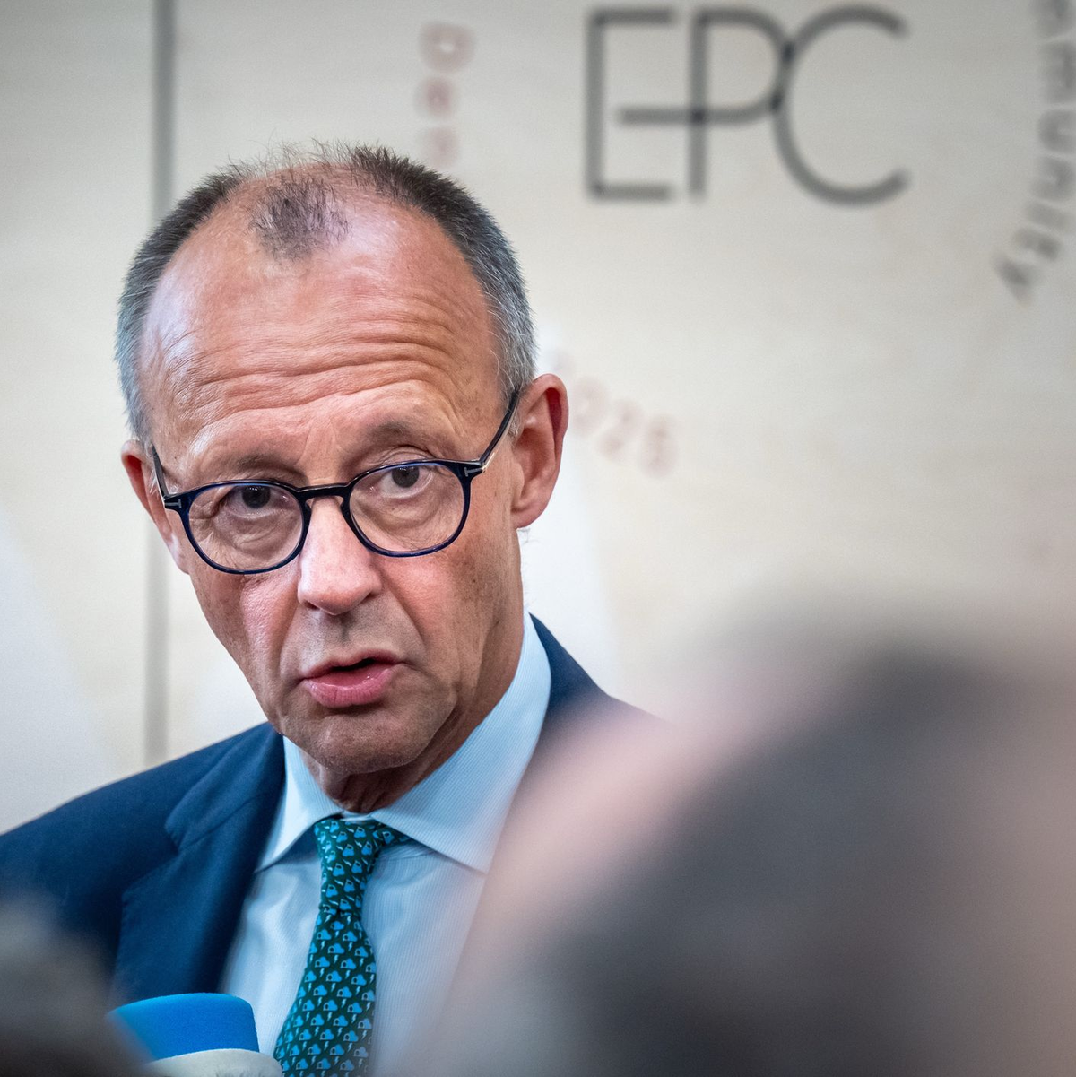 Bundeskanzler Friedrich Merz will «jeden Weg unterstützen, der es ermöglicht, russische Vermögenswerte zu nutzen, um der Ukraine weiter zu helfen». - Foto: Michael Kappeler/dpa