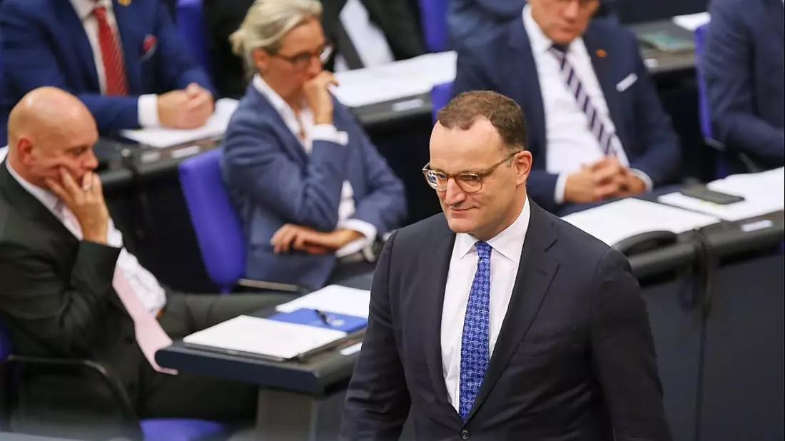 Jens Spahn vor Abgeordneten der AfD-Fraktion (Archiv) - Bild: über dts Nachrichtenagentur