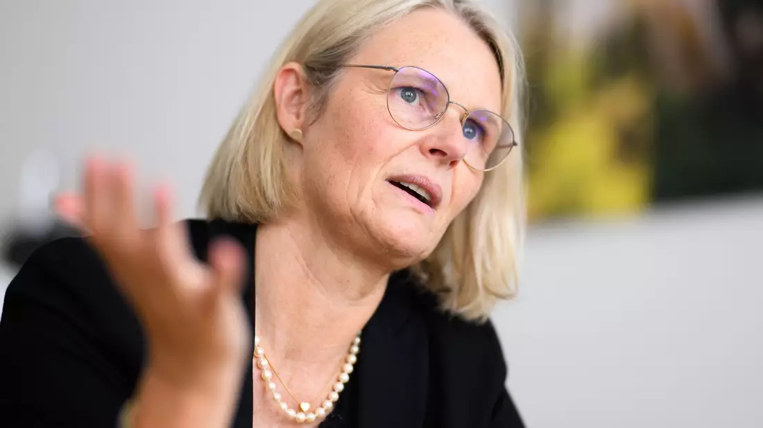 Ex-Bildungsministerin Anja Karliczek (CDU) ist seit Mai Vorsitzende des Tourismusausschusses im Bundestag. (Archivbild) - Bild: Julian Stratenschulte/dpa