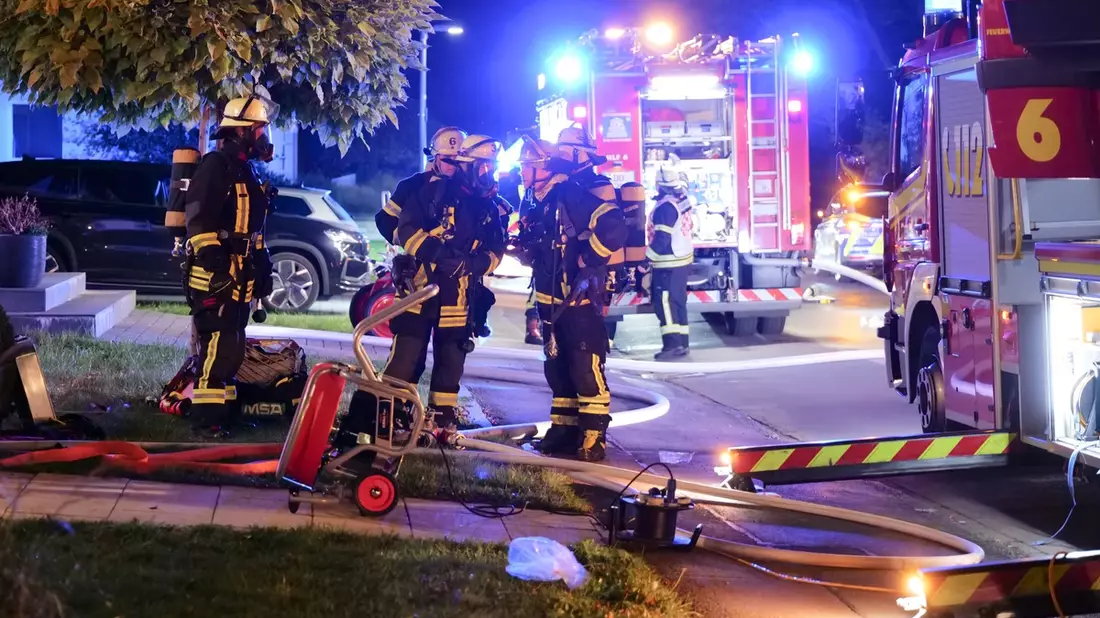 FW-DO: Nächtlicher Wohnungsbrand in Dortmund Kurl - Bild: presseportal.de