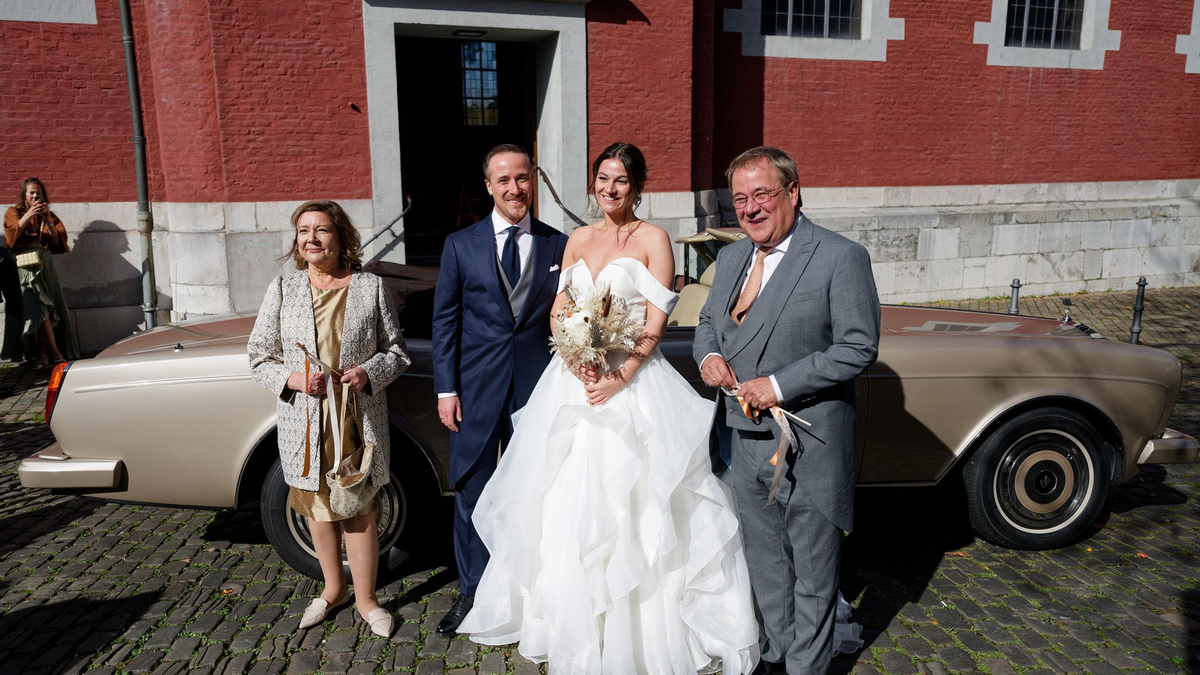 Stolzes Paar: Joe und Andrea Laschet haben geheiratet - Foto: Henning Kaiser/dpa
