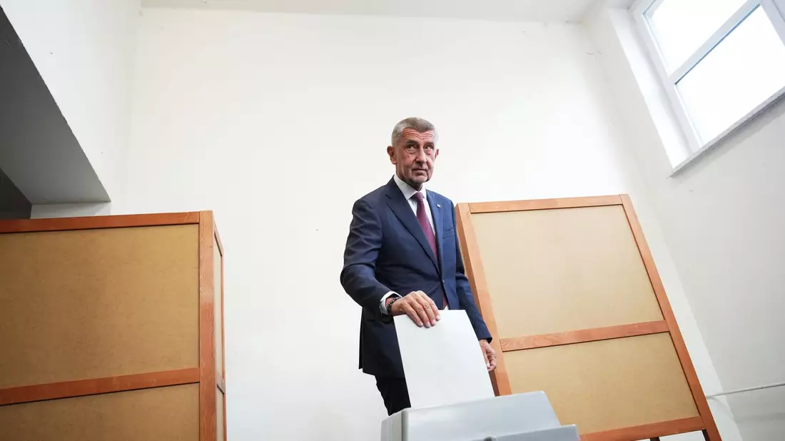 Im Wahlkampf hatte der Umfragefavorit Andrej Babis ein Ende der Waffenlieferungen seines Landes an die Ukraine angekündigt. - Bild: Petr David Josek/AP/dpa
