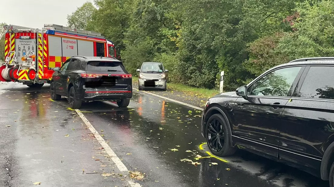 FW Bergheim: Verkehrsunfall mit Verletzten in Bergheim-Kenten Einsatzreicher Tag der Feuerwehr Bergheim - Bild: presseportal.de
