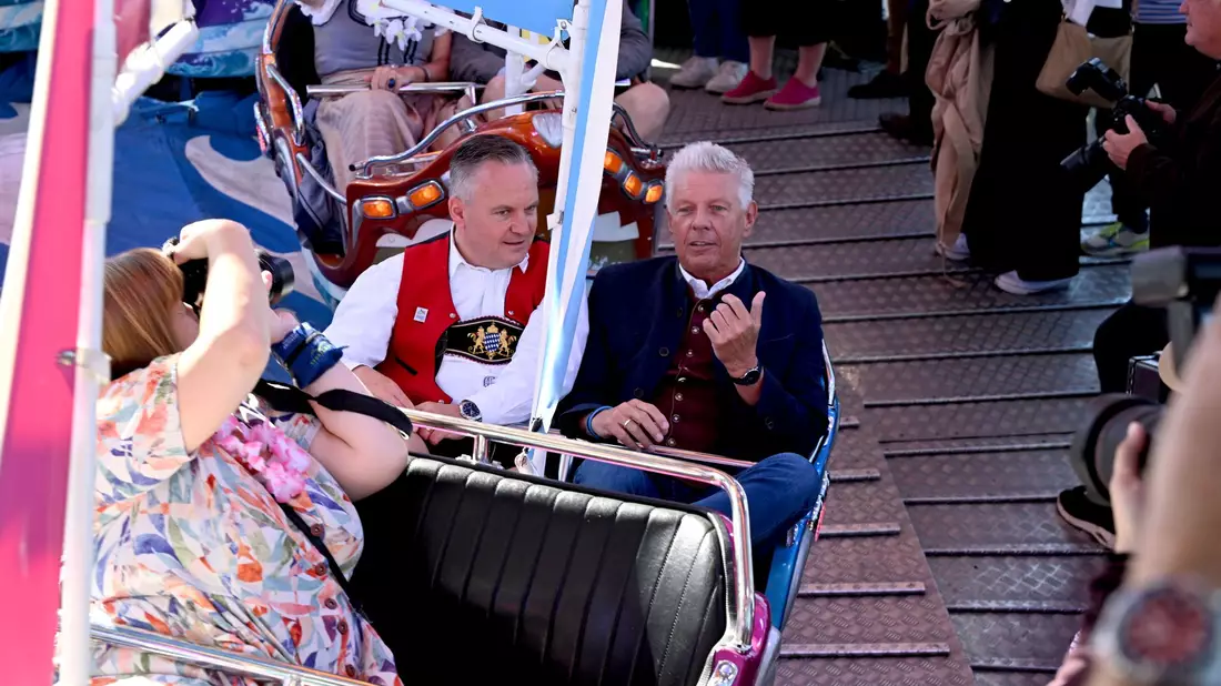 «Eine Achterbahnfahrt» sei die Wiesn 2025 gewesen, sagt Scharpf. - Bild: Felix Hörhager/dpa