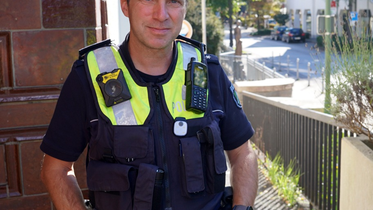 POL-HSK: Neuer Bezirksdienstbeamter in Sundern: Polizeihauptkommissar Marcus Unland - Foto: presseportal.de