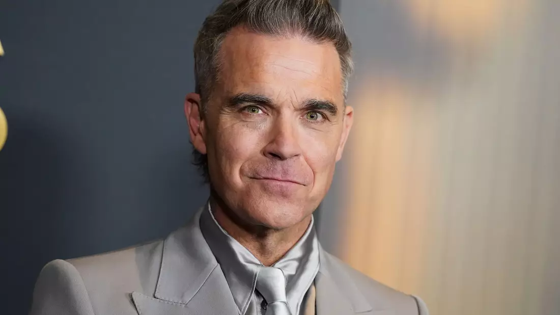 Der Brite ist mit der jüdischen US-Amerikanerin Ayda Field verheiratet. (Archivbild) - Bild: Jordan Strauss/Invision via AP/dpa