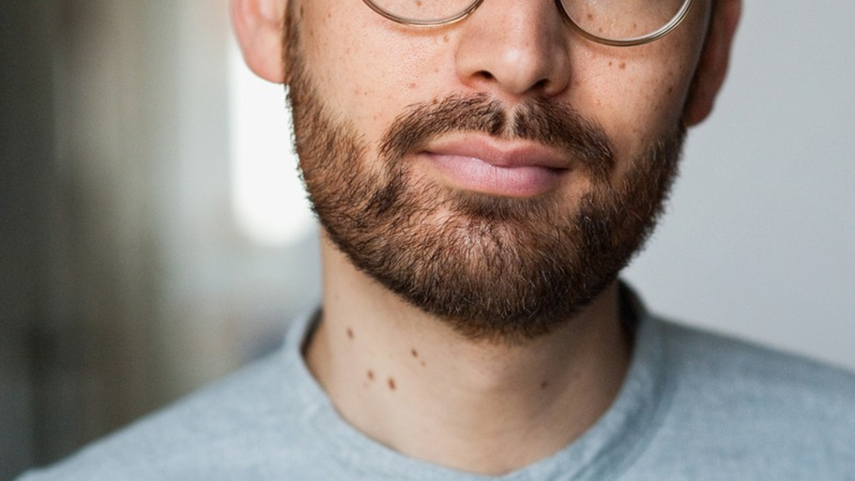 Trotz Narben getröstet mit hoffnungsvollem Blick in die Zukunft schauen / Buchpreis Familienroman ehrt autobiografische Erzählung von Yannic Han Biao Federer - Foto: presseportal.de