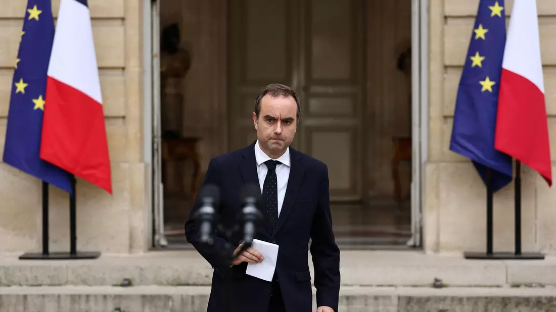 Frankreich steckt in einer schweren Politikkrise. - Bild: Stephane Mahe/Reuters Pool/AP/dpa