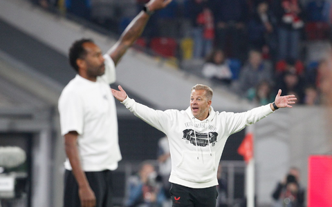 Markus Anfang (r) wird bei Fortuna Düsseldorf Nachfolger von Daniel Thioune. (Archivbild)   - Foto: Roland Weihrauch/dpa