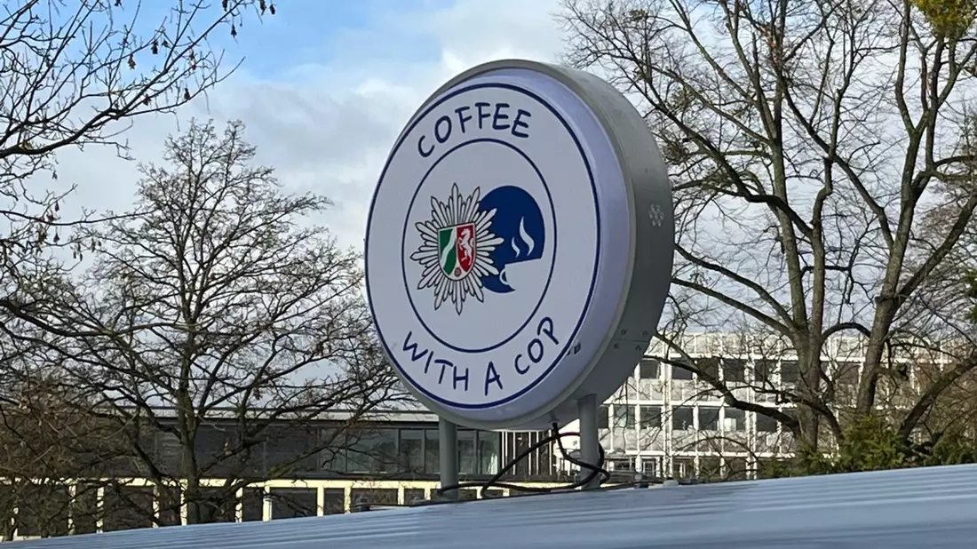 POL-HA: Auf einen Kaffee mit der Polizei - Veranstaltung Coffee with a cop und Beratung zum Thema Taschendiebstahl am 10. Oktober 2025 in der Innenstadt - Bild: presseportal.de