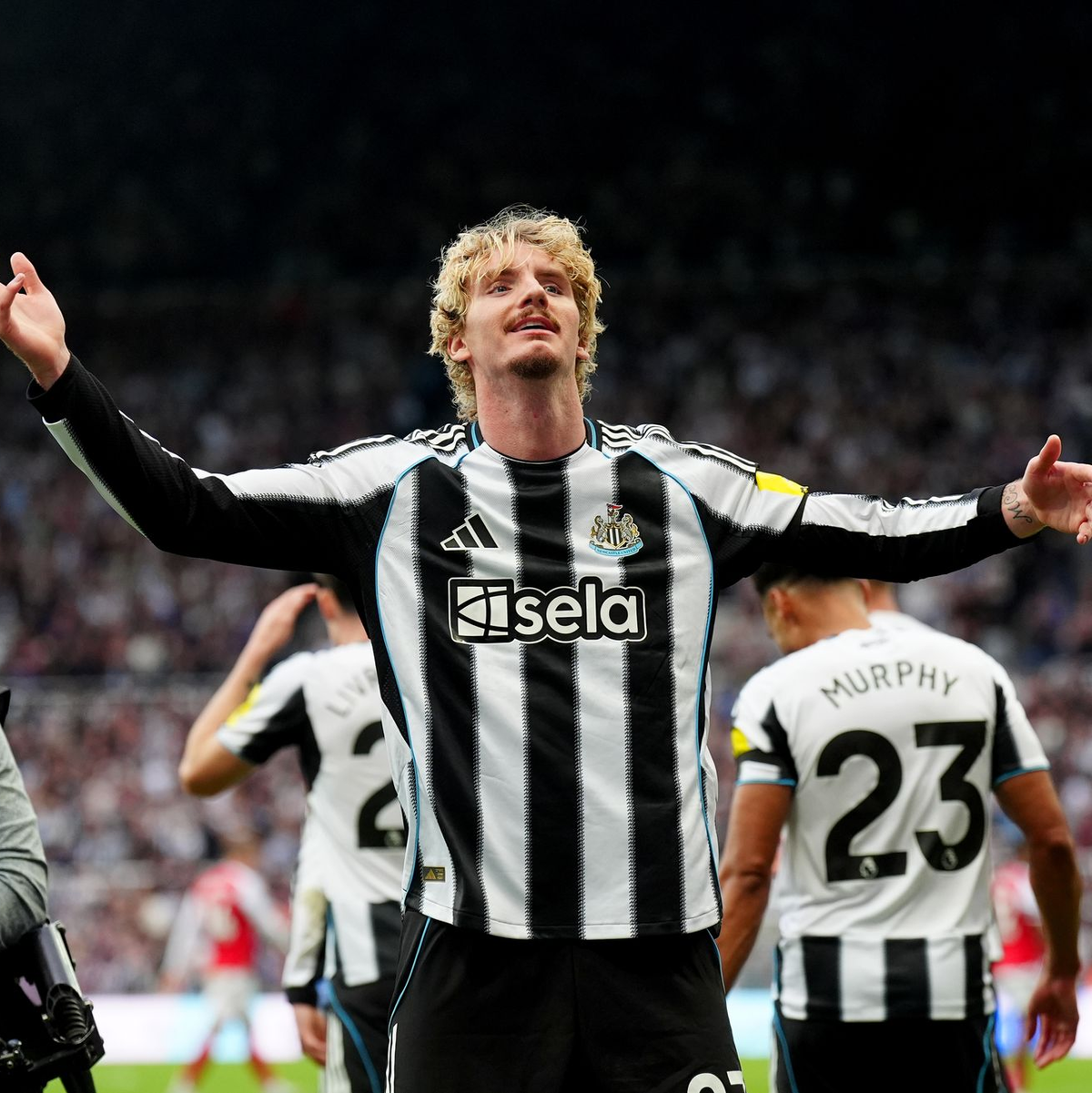 Nick Woltemade kann nicht pünktlich zur Nationalmannschaft kommen.  - Foto: Owen Humphreys/PA Wire/dpa