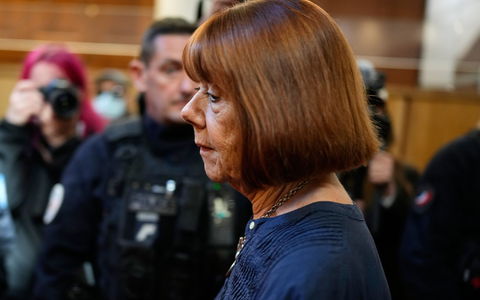 Gisèle Pelicot hat darauf bestanden, dass der Prozess zu ihrem jahrelangen Missbrauch öffentlich geführt wird. - Foto: Lewis Joly/AP/dpa