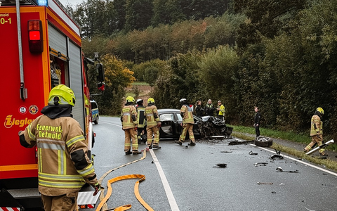 FW-DT: Verkehrsunfall auf der Hornschen Straße - Glück im Unglück für zwei Fahrer - Foto: presseportal.de