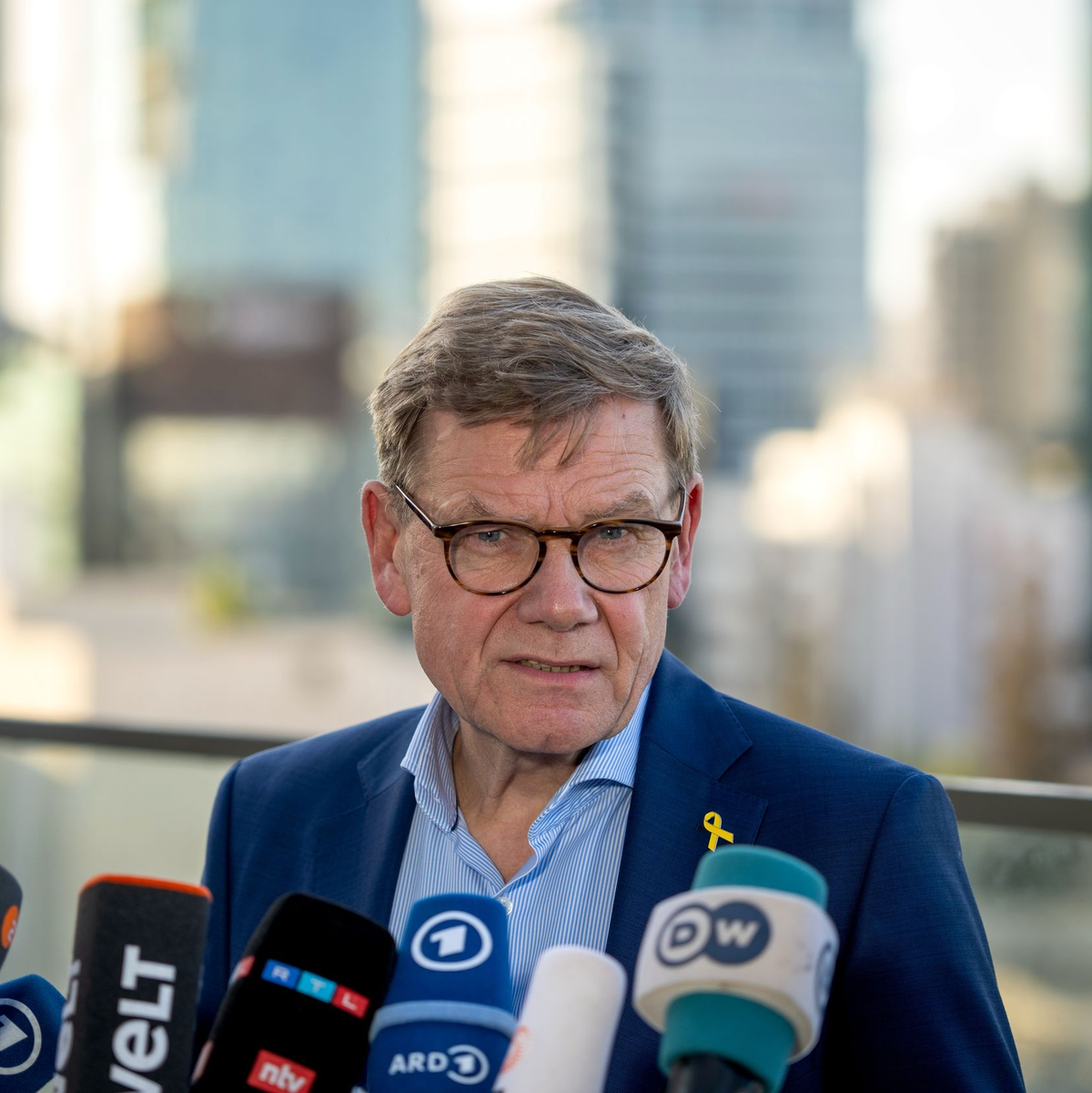 Außenminister Johann Wadephul setzt heute seine Vermittlungsreise fort.  - Foto: Soeren Stache/dpa