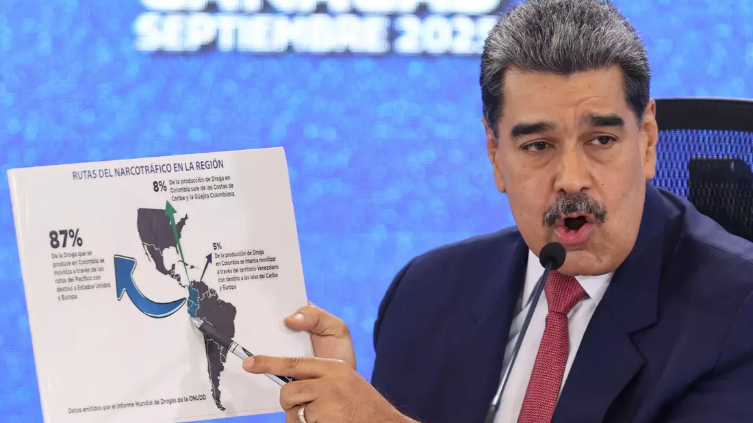 Mit dem Beschuss mutmaßlicher Drogenboote aus Venezuela in der Karibik verschärfte US-Präsident Donald Trump bereits die Gangart gegen Maduro.(Archivbild). - Bild: Jesus Vargas/AP/dpa