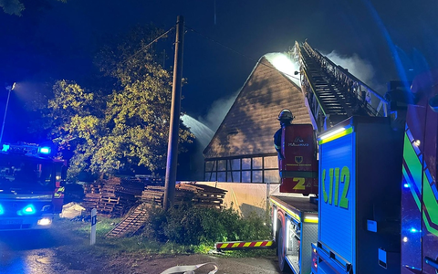 FW-DO: Brand eines landwirtschaftlichen Anwesens in Dortmund-Brechten - Foto: presseportal.de