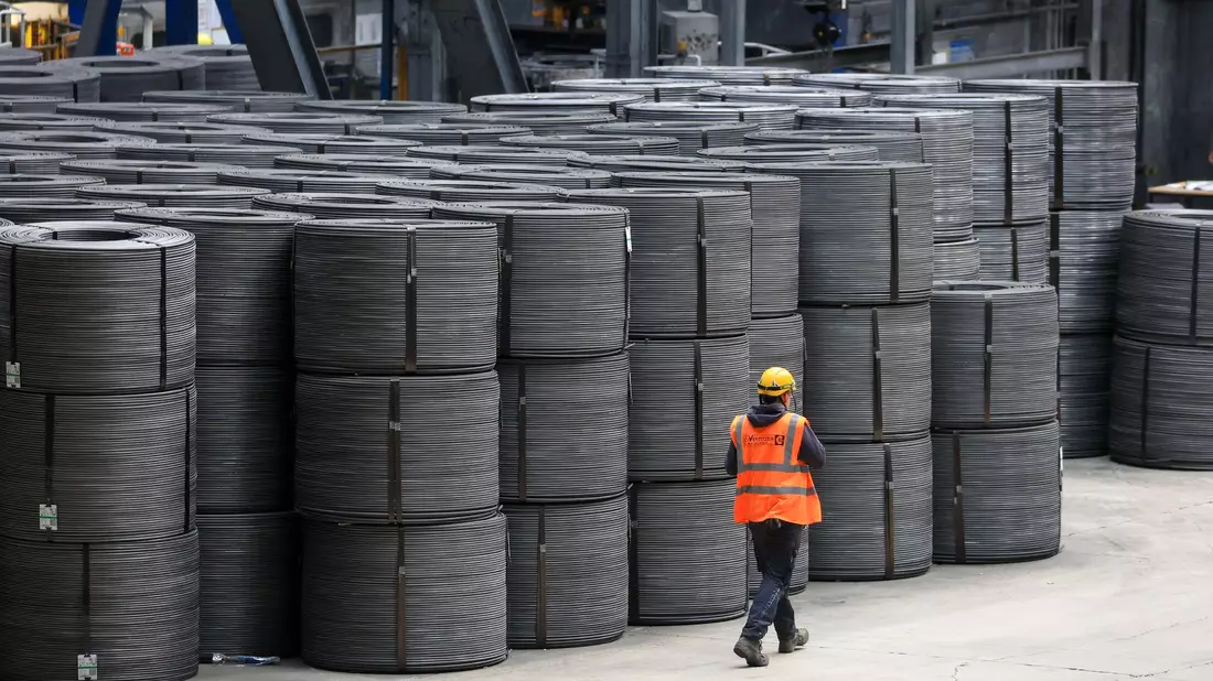 Europas Stahlproduzenten sollen künftig besser vor ausländischer Konkurrenz geschützt werden. (Symbolbild)  - Bild: Jan Woitas/dpa