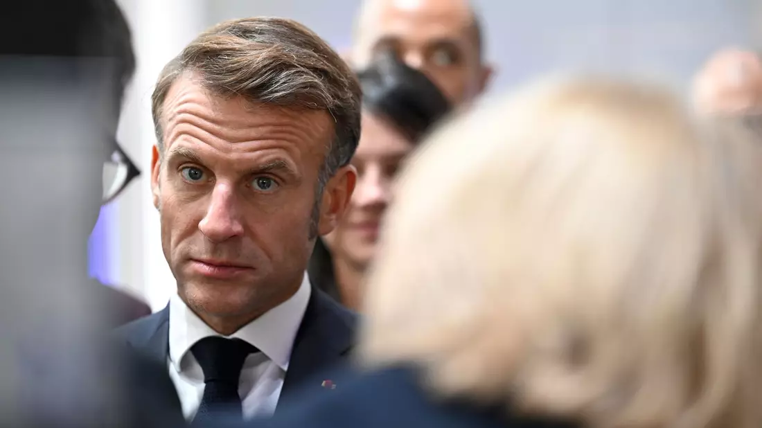 Frankreichs Präsident Macron sieht sich Rücktrittsforderungen ausgesetzt (Archivbild). - Bild: Jean-Christophe Verhaegen/POOL AFP/dpa