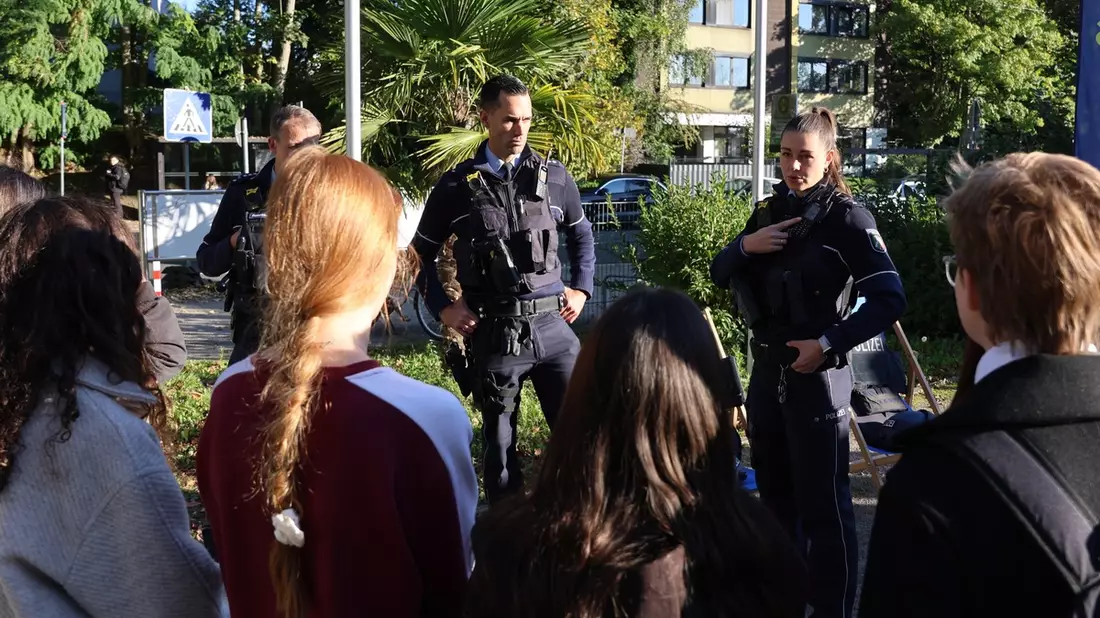 POL-RE: Kreis Recklinghausen/ Bottrop: Dialogreihe AnsprechBAR an Schulen - Positive Resonanz bestätigt Konzept - Bild: presseportal.de