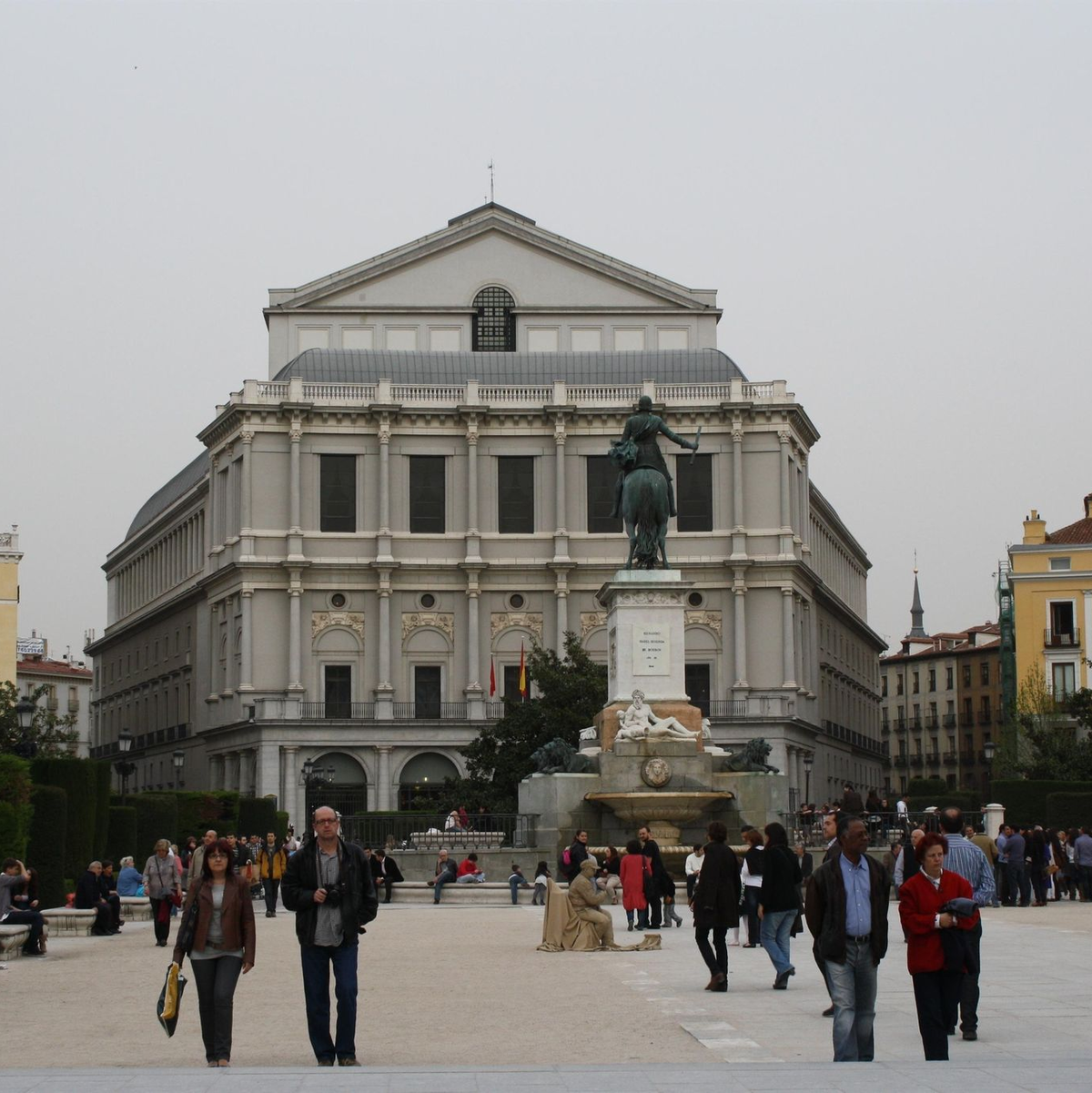 Der Einsturz geschah unweit der Madrider Oper. (Archivfoto) - Foto: ---/Europapress/dpa