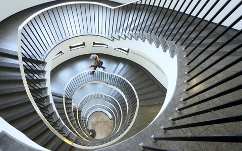 Es muss nicht immer das lange Workout sein: Auch kleine Einheiten haben Forschern zufolge bereits einen Effekt. - Foto: Stephanie Pilick/dpa/dpa-tmn