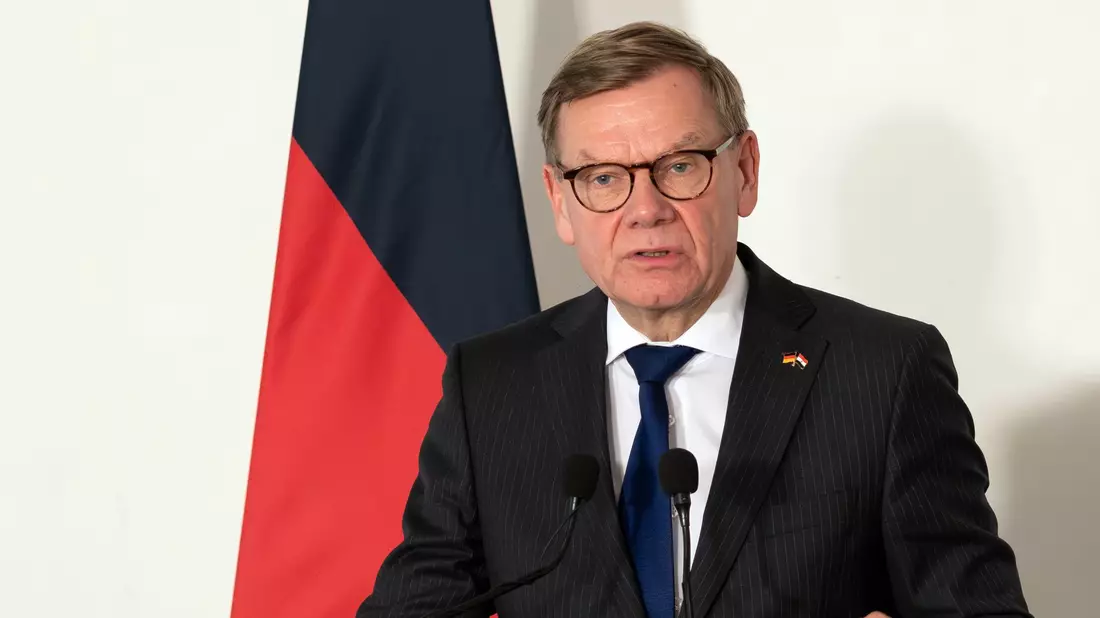 Außenminister Wadephul muss in Ägypten schwierige Gespräche führen. - Bild: Soeren Stache/dpa
