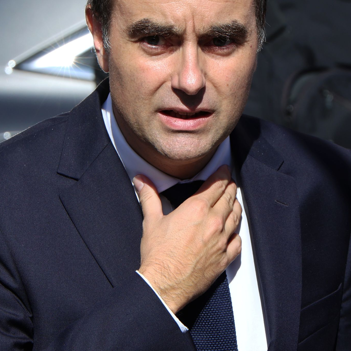 Frankreichs zurückgetretener Premierminister Lecornu soll bis Mittwochabend einen Ausweg aus der Regierungskrise finden. - Foto: Ludovic Marin/Pool AFP/AP/dpa