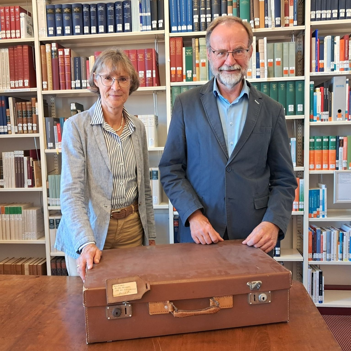 Gisela Niemöller und Rudolf Fietz haben den Roman der Widerstandskämpferin Mopsa Sternheim rekonstruiert.  - Foto: Leon Werth/Landesbibliothek Oldenburg/dpa